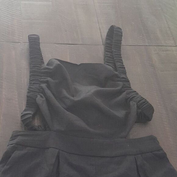 Black jumper backless good condition you never worn - Picture 2 of 4